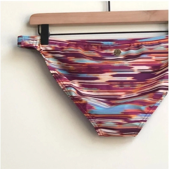 New prAna Kala Bikini Bottom AZALEA RAINBLUR Swimwear
UPF 50+ swim suit swimsuit - Picture 7 of 13